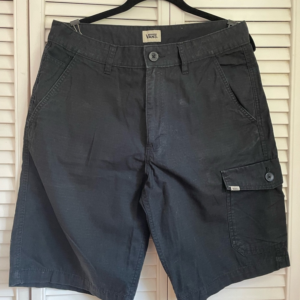 Vans Men’s Cargo Shorts -Size:  32